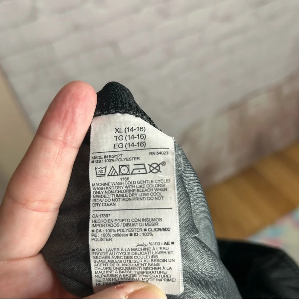 Old Navy Boys Gray & Black Camo Athletic Pants Size XL (14-16)